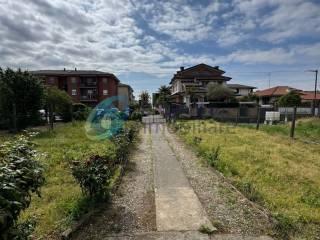 Villa unifamiliare via 25 Aprile 57, Galliate — foto 9 di 52