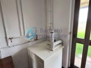Villa unifamiliare via 25 Aprile 57, Galliate — foto 6 di 52