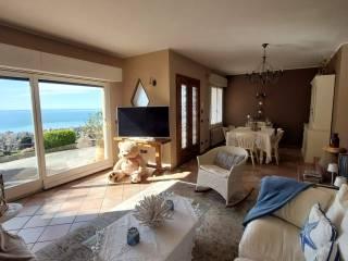 Villa bifamiliare via dei Colli 102, Zona Collinare, Bordighera — foto 8 di 41