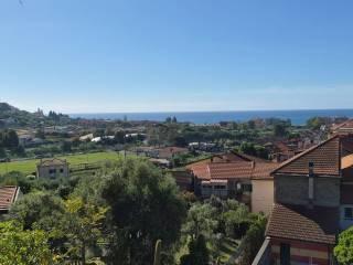 Trilocale via Ca' De Conti, Centro, San Bartolomeo al Mare — foto 38 di 74