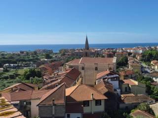 Trilocale via Ca' De Conti, Centro, San Bartolomeo al Mare — foto 61 di 74