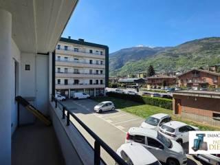 Appartamento corso Lancieri, Centro, Aosta — foto 10 di 26