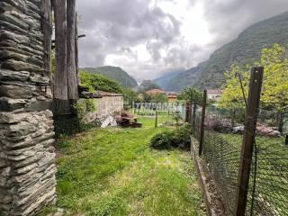 Rustico, da ristrutturare, 280 m², Centro, Arnad
