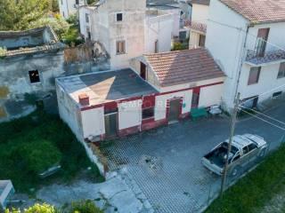 Villa unifamiliare via Umberto 24, Centro, Santa Maria Imbaro — foto 7 di 29