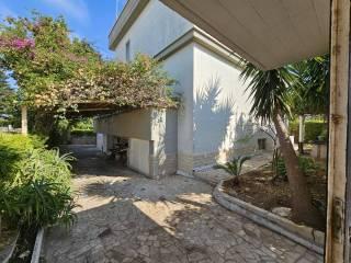 Villa unifamiliare, buono stato, 330 m², Trani — foto 3 di 11