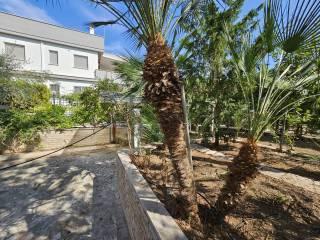 Villa unifamiliare, buono stato, 330 m², Trani — foto 2 di 11