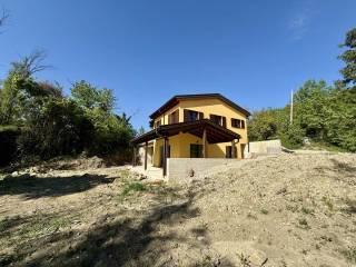 Villa unifamiliare Contrada Bartolotti 21, Gualdo — foto 3 di 14