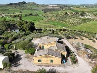 Villa unifamiliare, ottimo stato, 245 m², Caltanissetta — foto 13 di 34