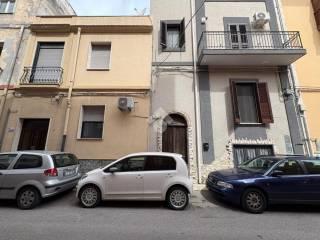 Trilocale via Lucio Strabone 76, Cappuccini, Brindisi — foto 33 di 33