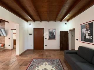 Trilocale via Lucio Strabone 76, Cappuccini, Brindisi — foto 7 di 33