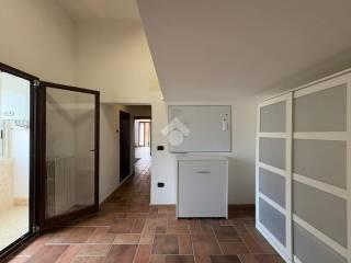 Trilocale via Lucio Strabone 76, Cappuccini, Brindisi — foto 4 di 33