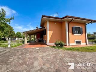 Villa unifamiliare via Giacomo Puccini 1, Centro, Sagrado — foto 38 di 38