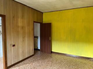 Bilocale via Giuseppe Verdi, Cocquio, Cocquio-Trevisago — foto 7 di 21