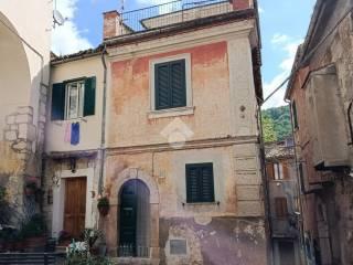 Trilocale via San Benedetto 51, Guarcino