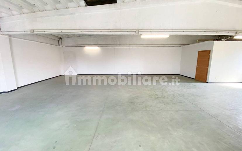 Loft via Don Giovan Battista Radice 10, Saronno — foto 6 di 84