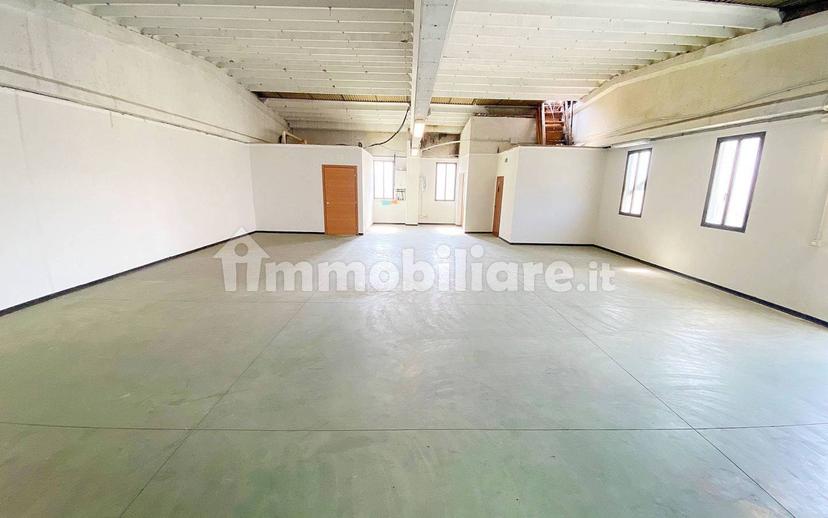 Loft via Don Giovan Battista Radice 10, Saronno — foto 42 di 84