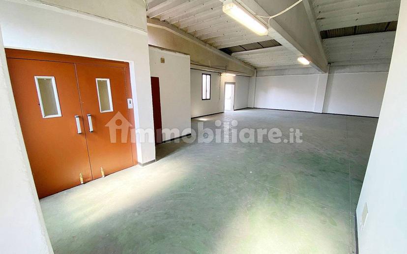 Loft via Don Giovan Battista Radice 10, Saronno — foto 43 di 84