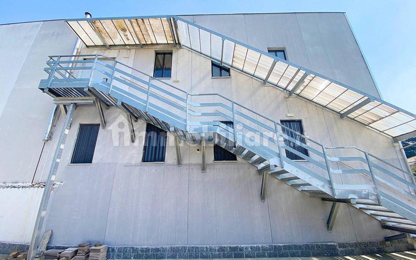 Loft via Don Giovan Battista Radice 10, Saronno — foto 39 di 84