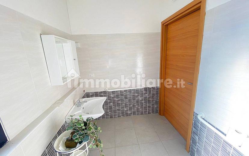 Loft via Don Giovan Battista Radice 10, Saronno — foto 11 di 84
