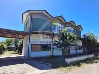 Villa unifamiliare, buono stato, 220 m², Maleo — foto 22 di 24