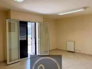 Trilocale via Ettore Majorana 6, Centro, Pedara — foto 6 di 13