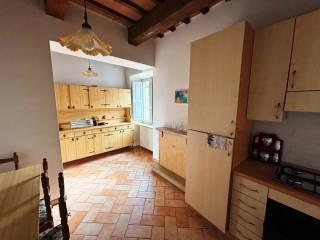 Appartamento ottimo stato, secondo piano, Centro, Esanatoglia — foto 17 di 31