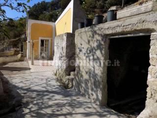 Casale via Campo Inglese, Ponza — foto 4 di 11