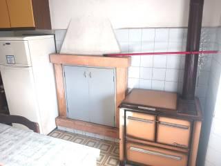 Trilocale buono stato, secondo piano, Cingoli — foto 5 di 17