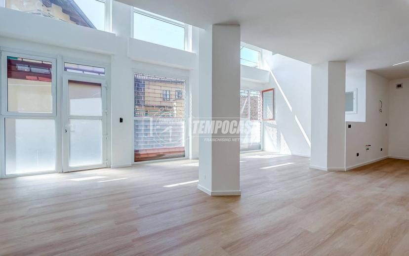 Loft via Briante 22, Centro, Somma Lombardo — foto 12 di 29