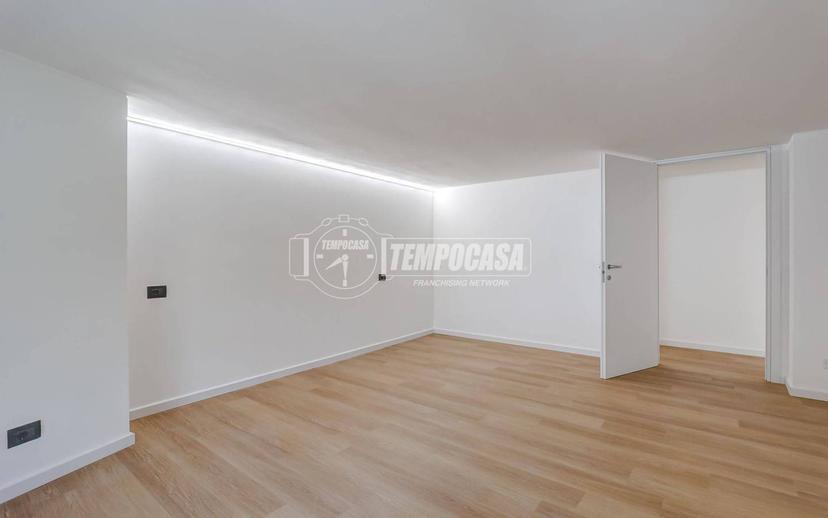 Loft via Briante 22, Centro, Somma Lombardo — foto 28 di 29