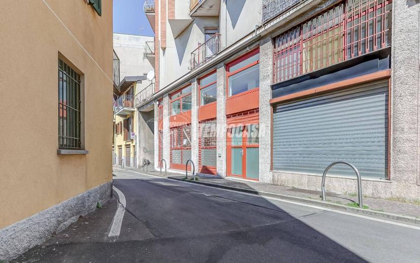 Loft via Briante 22, Centro, Somma Lombardo — foto 3 di 29