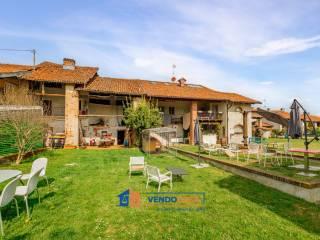 Villa bifamiliare Strada Sant'Anna 52, Massimini, Carrù — foto 21 di 34