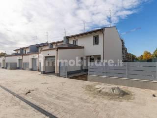 Villa a schiera via Vittorio Veneto, Centro, Appiano Gentile — foto 6 di 17