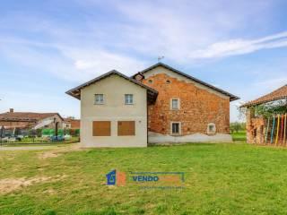 Villa bifamiliare Strada Sant'Anna 52, Massimini, Carrù — foto 9 di 34