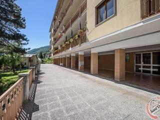 Appartamento via Parigi 72, Centro, Aosta — foto 4 di 37