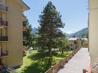 Appartamento via Parigi 72, Centro, Aosta — foto 3 di 37