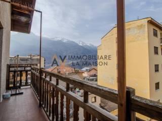 Quadrilocale via G. Aichino, Centro, Saint-Vincent — foto 12 di 22