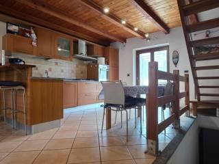 Villa a schiera 5 locali, buono stato, Roisan — foto 42 di 44