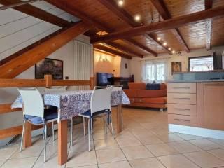 Villa a schiera 5 locali, buono stato, Roisan — foto 18 di 44