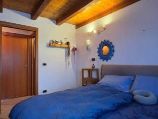 Villa a schiera 5 locali, buono stato, Roisan — foto 22 di 44