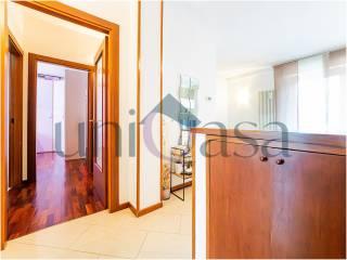 Trilocale ottimo stato, primo piano, Valmadrera — foto 47 di 56