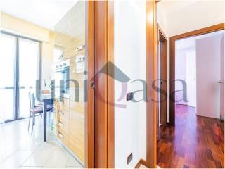 Trilocale ottimo stato, primo piano, Valmadrera — foto 9 di 56