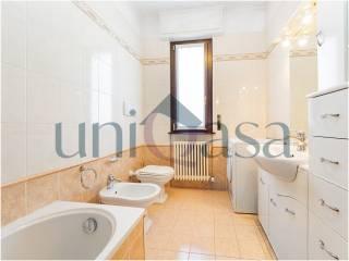 Trilocale ottimo stato, primo piano, Valmadrera — foto 39 di 56