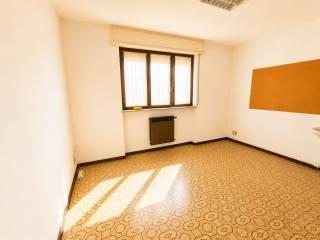 Bilocale via Masolino da Panicale 1, Centro, Tradate — foto 10 di 18