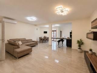 Appartamento via Lucania 17, Centro, Carbonia — foto 5 di 19