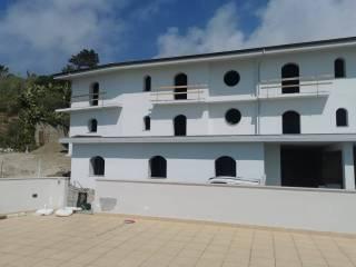 Villa plurifamiliare Contrada Schiavello SNC, Ricadi — foto 9 di 20