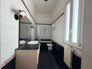 Appartamento corso Vittorio Emanuele II 249, Trani — foto 19 di 25