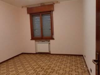 Trilocale via Trilussa 4, Centro, Formigine