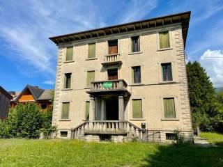 Villa unifamiliare via Frigimelica 14, Centro, Belluno