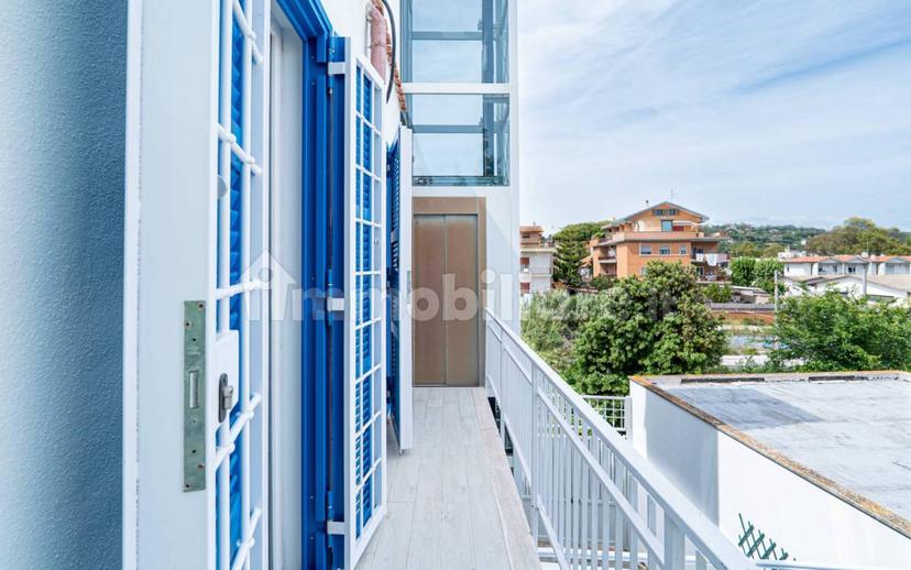 Villa bifamiliare via Ladislao Odescalchi, Centro, Santa Marinella — foto 13 di 70
